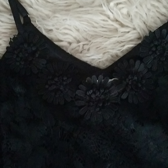 Black lace embroidered flower dress - Picture 7 of 7